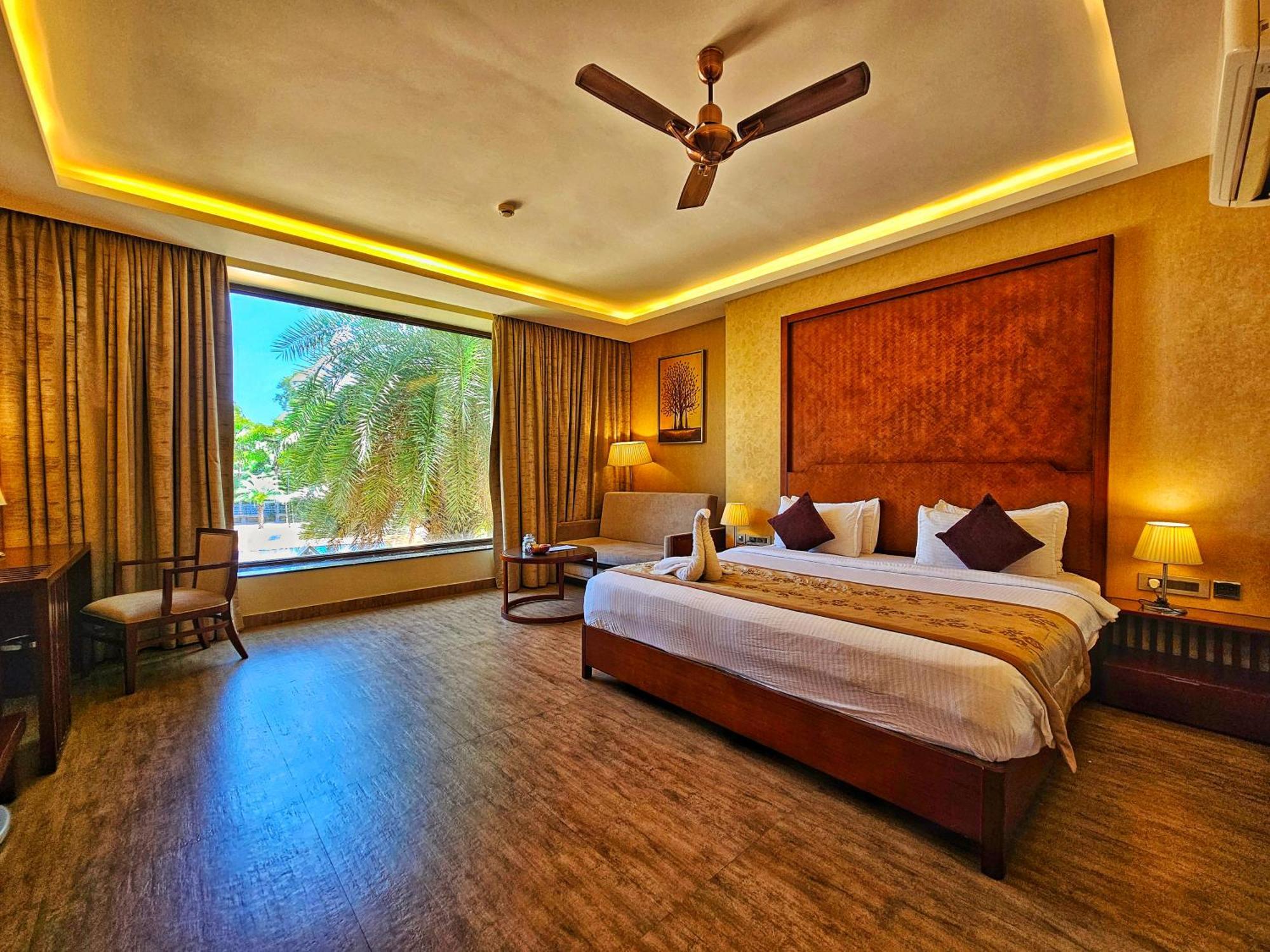 Uva Meridian Bay Resort & Spa Kundapur Esterno foto